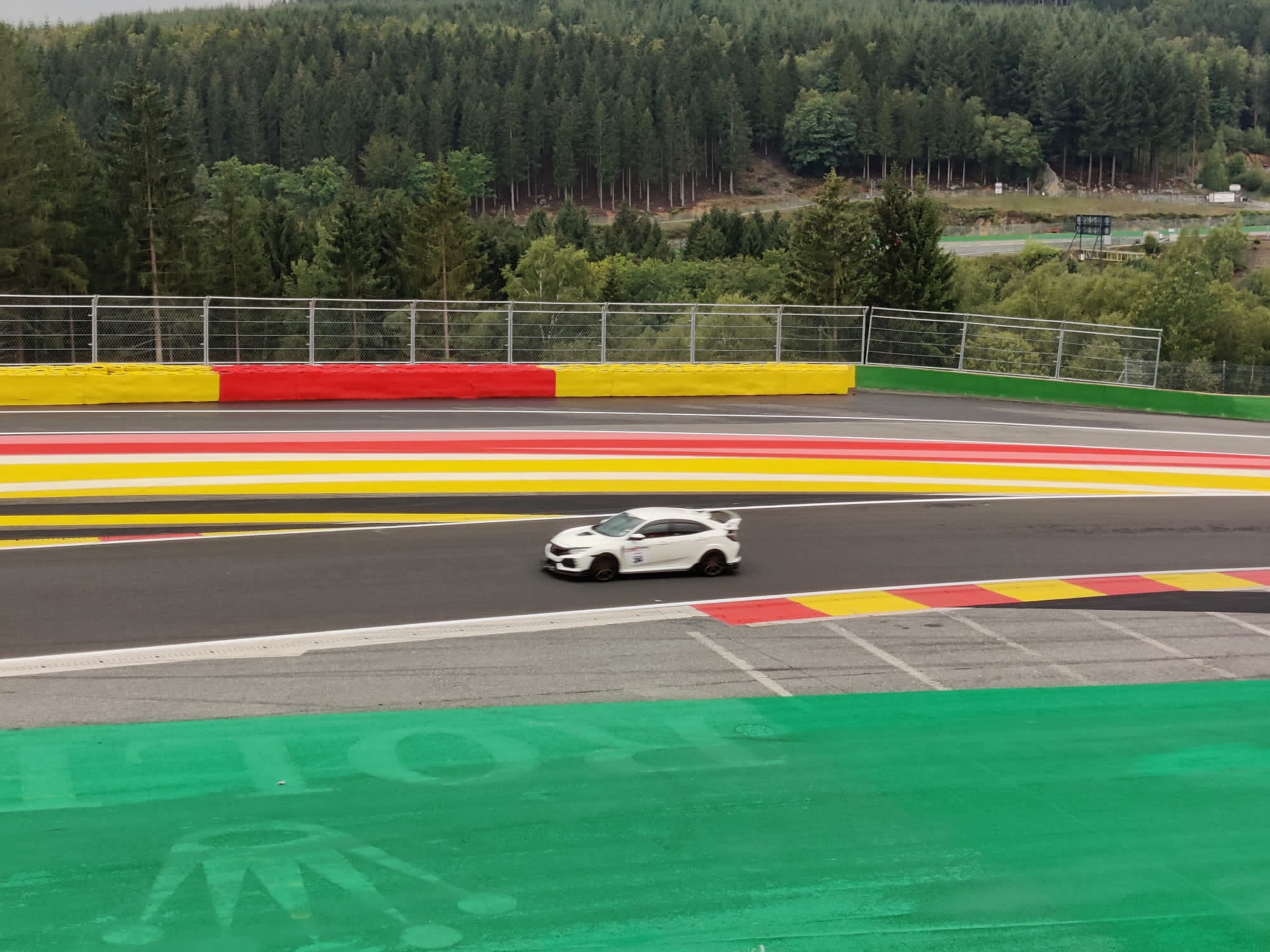 2020 White Honda Civic Type R hot lap at Spa-Francorchamps